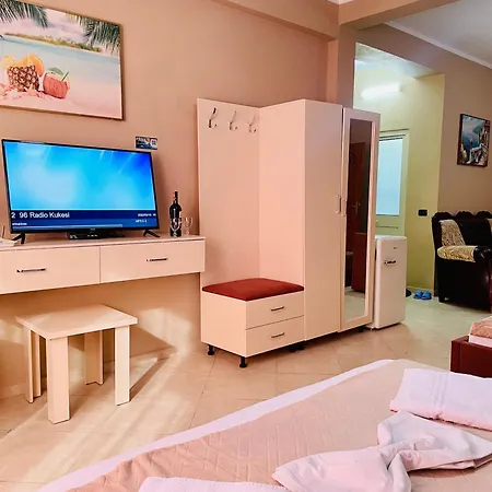 ホテル Vila3 Vlorë