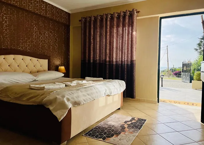 فندق Vila3 فلورا